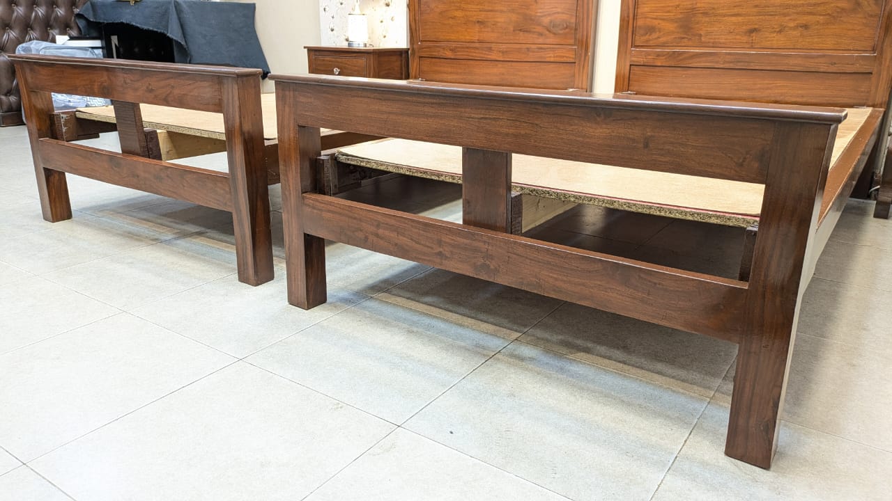 Solid Sheesham Wood Pair Of Single Beds with 2 Side Tables