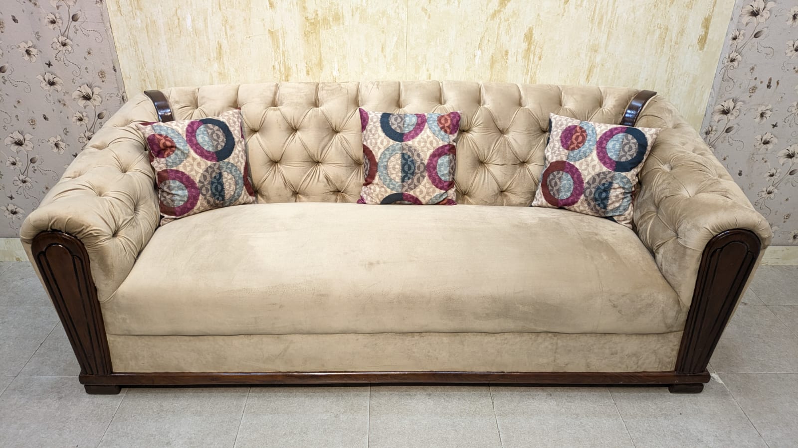 Luxurious 9 Seater Chesterfield Sofa Set