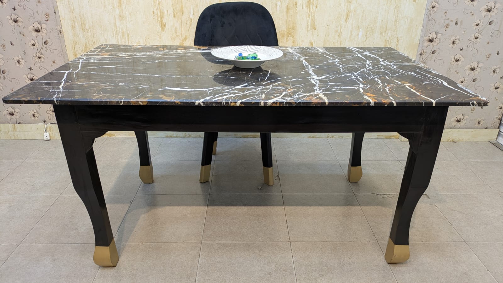 4 Seater Dining Table