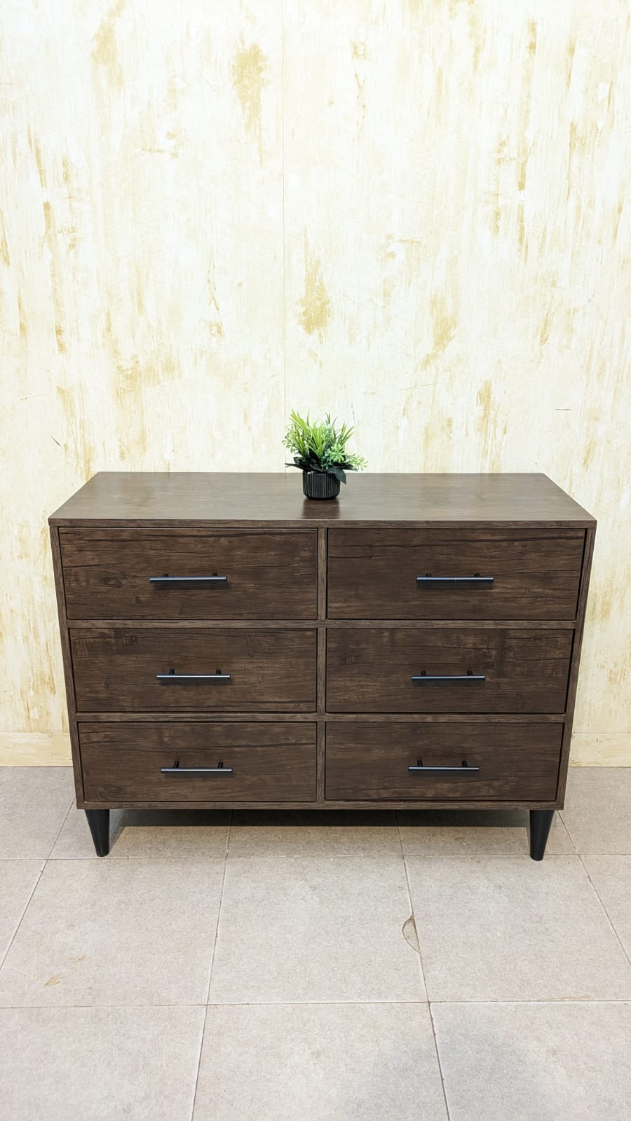 BRAND NEW 6-DRAWER CHEST – MODERN & SPACIOUS