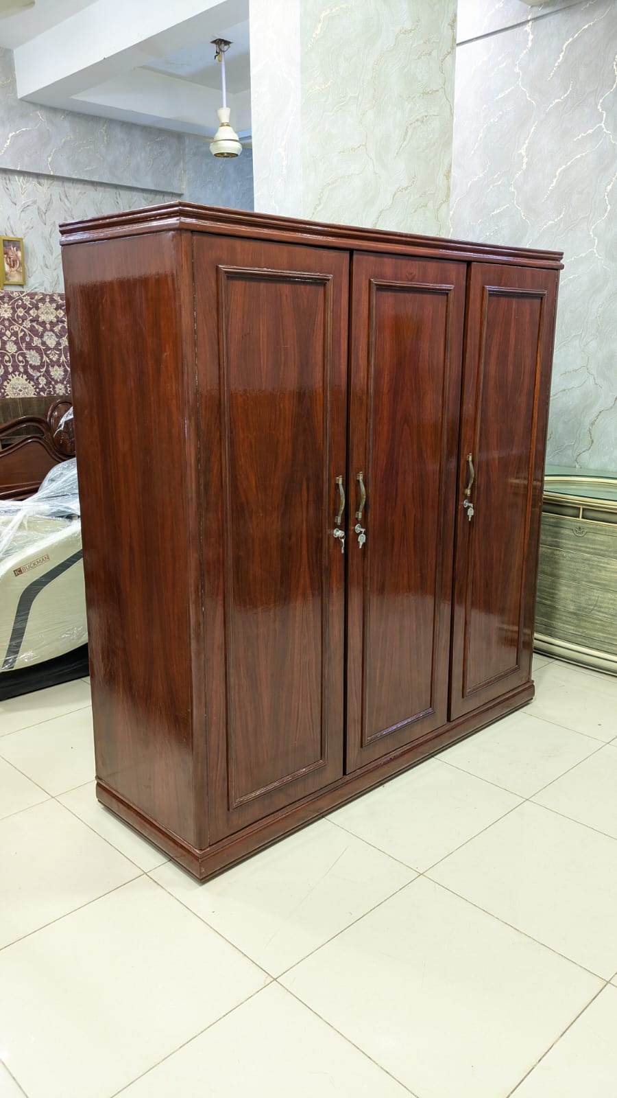 Sheesham Wood 3-Door Almirah