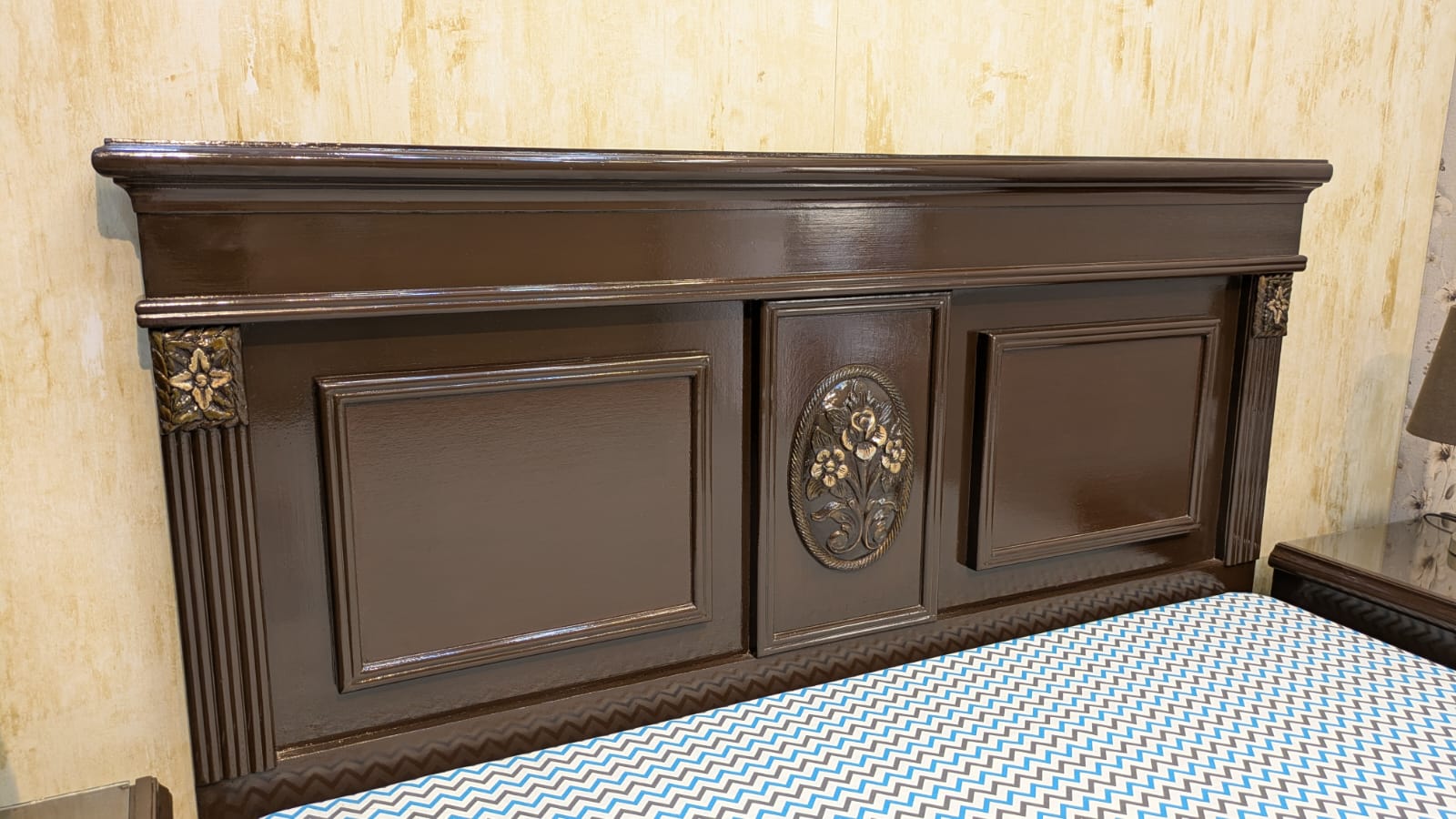 Queen Size Bedroom Set