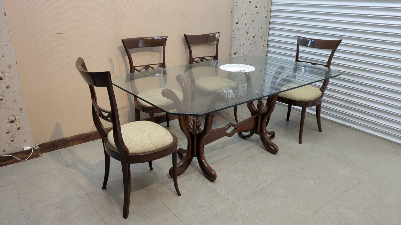 6 Seater Dining Table