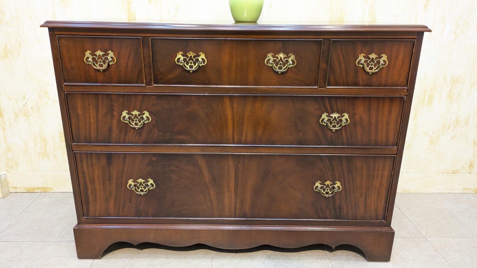 Imported Mahagony Bachelor Chest Of Drawers