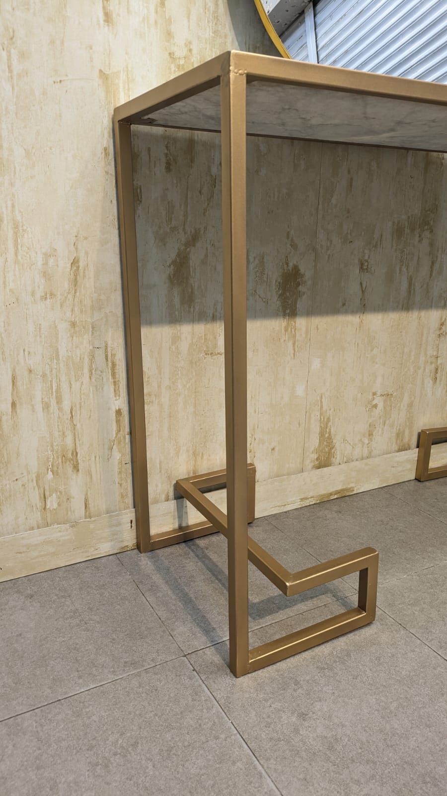 Console with Wall mounted mirror