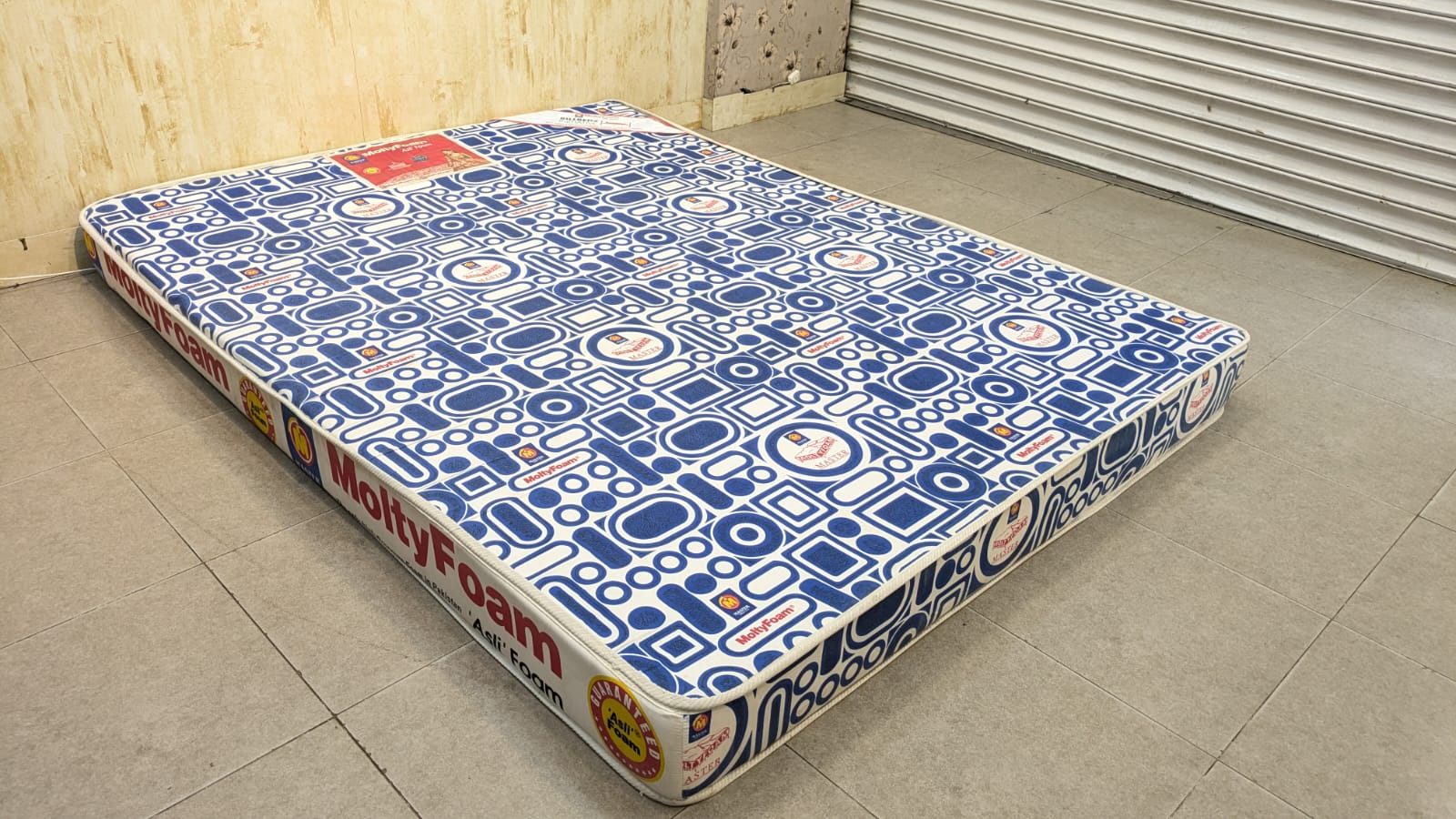 Master Molty Foam Queen Size Mattress