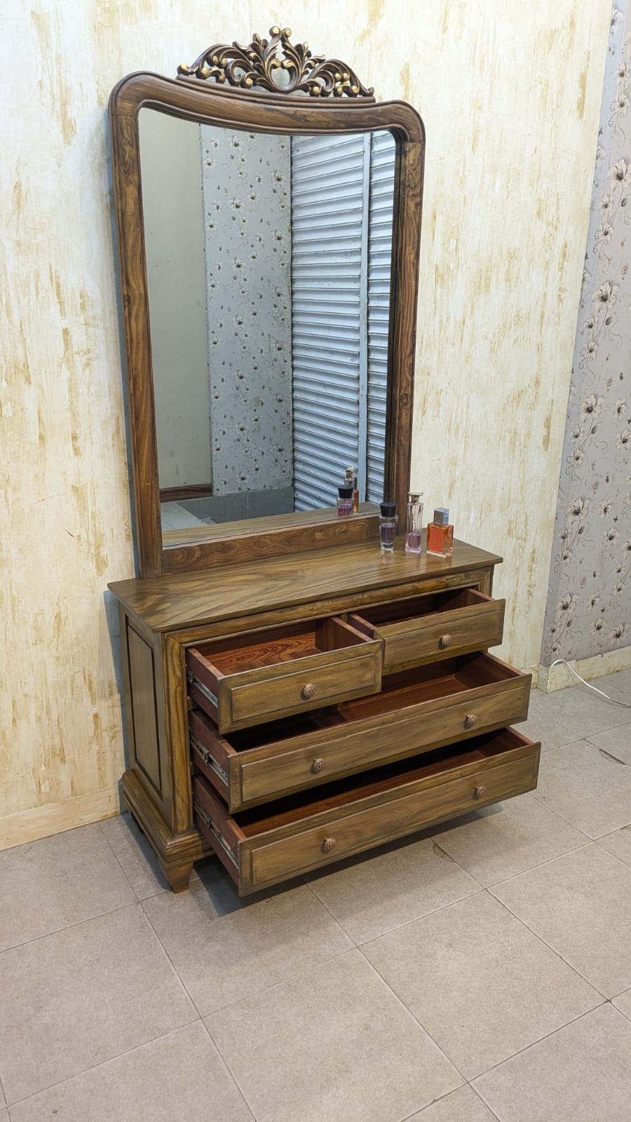 SHEESHAM WOOD KING SIZE BEDROOM SET