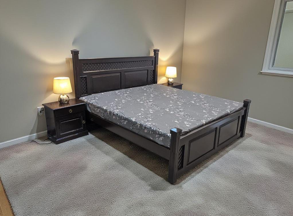 King Size Bed With 2 Side Tables
