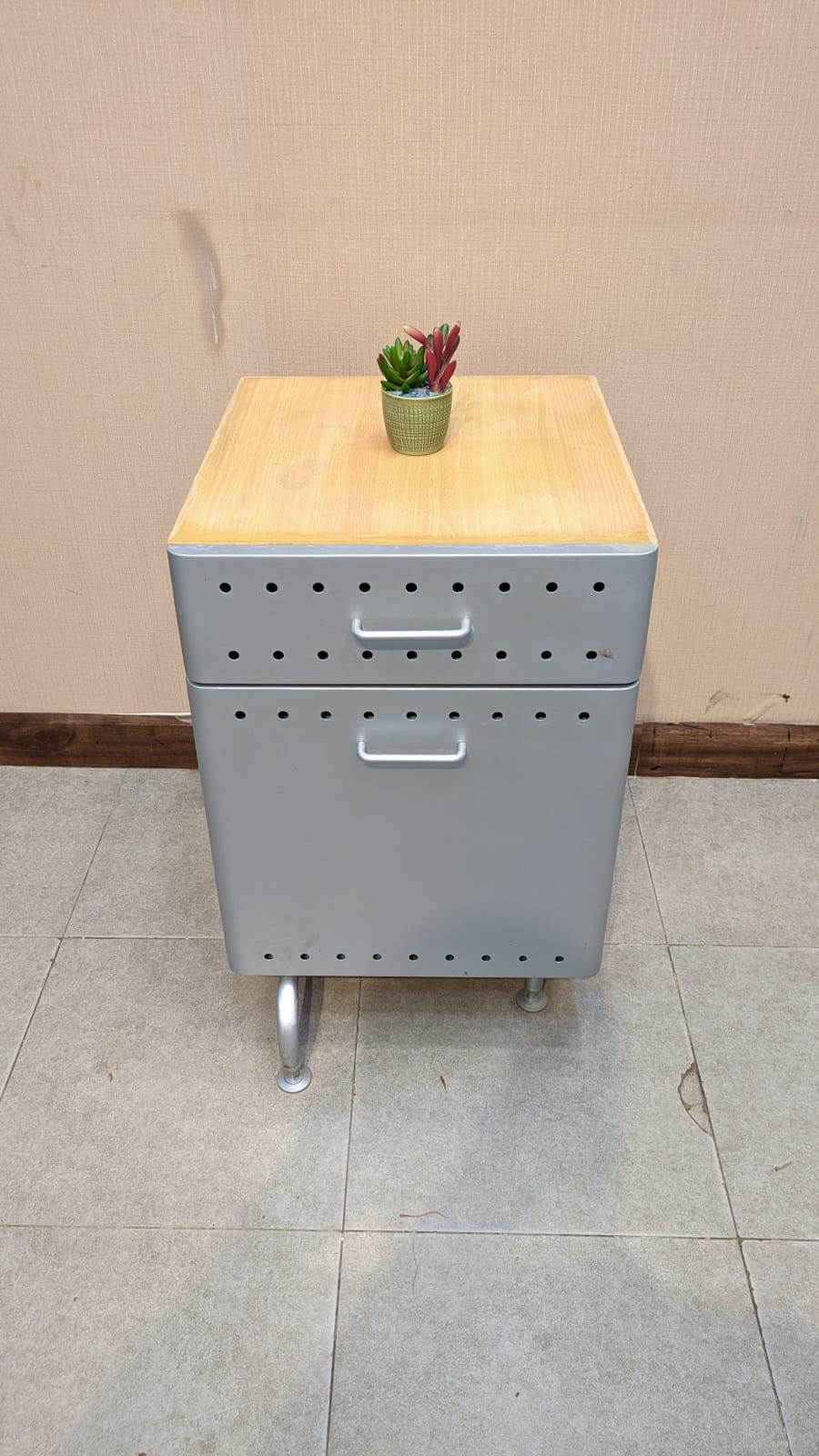 Modern 2-Drawer File Cabinet