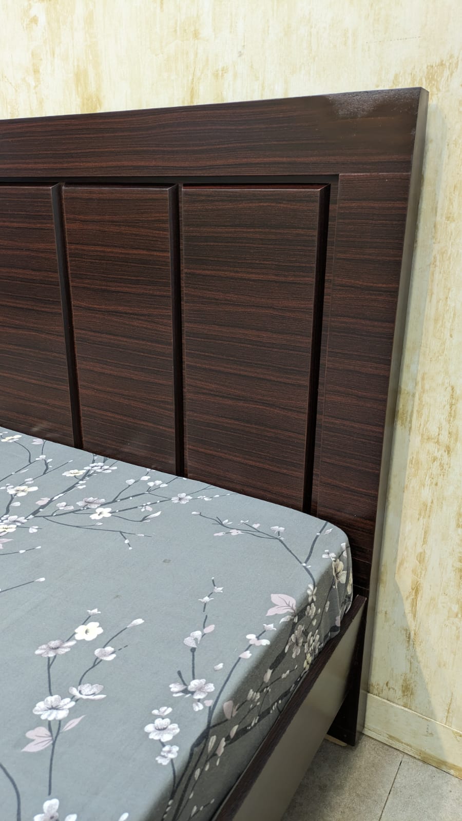 King size bed