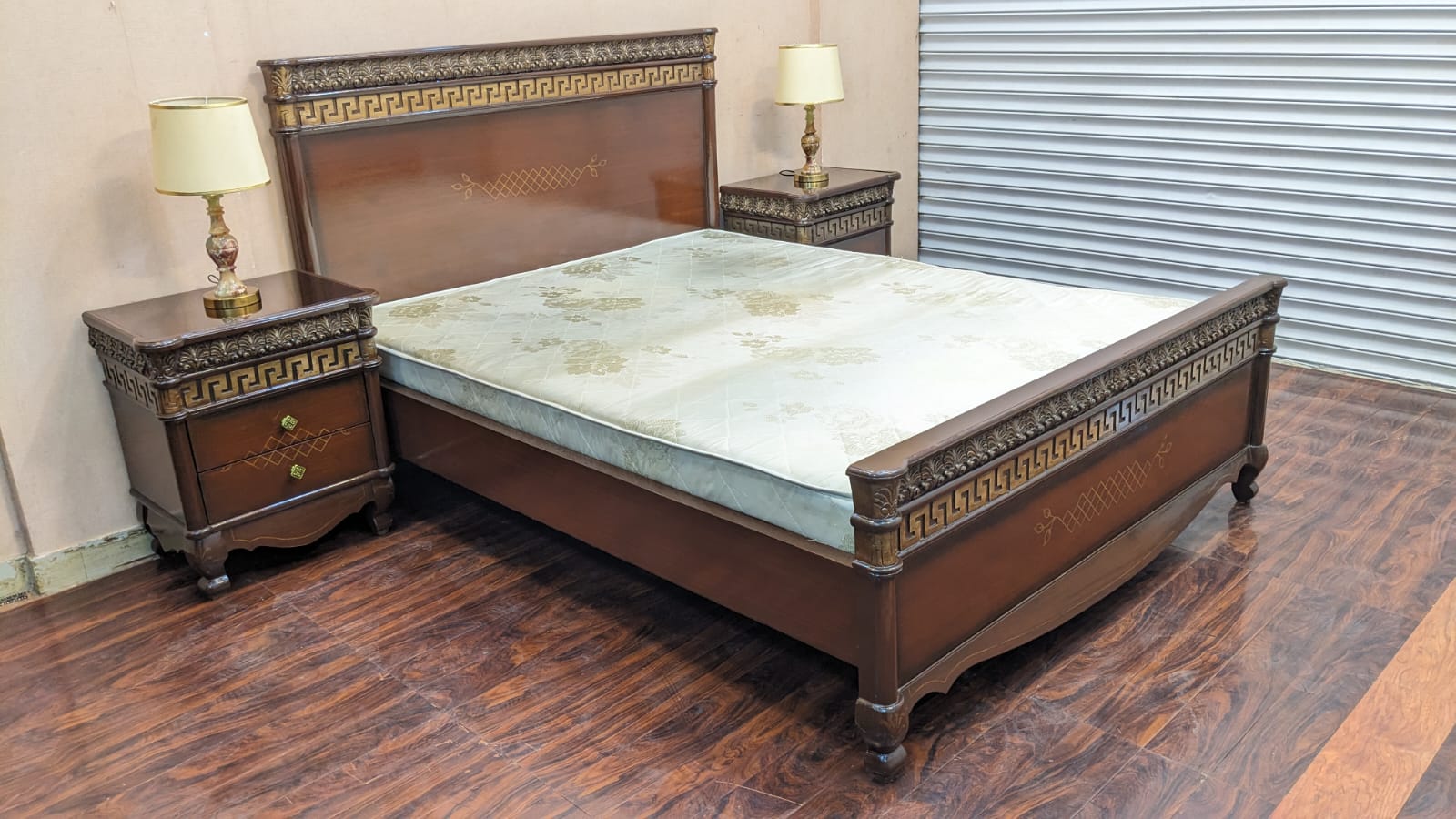 Queen Size Bedroom Set
