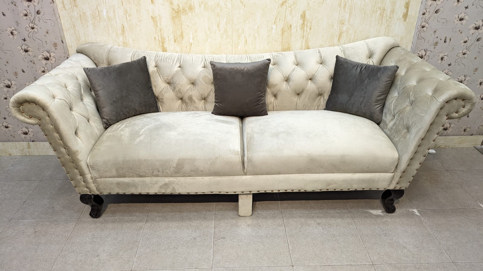 Comfortable 7 Seater Sofa Set