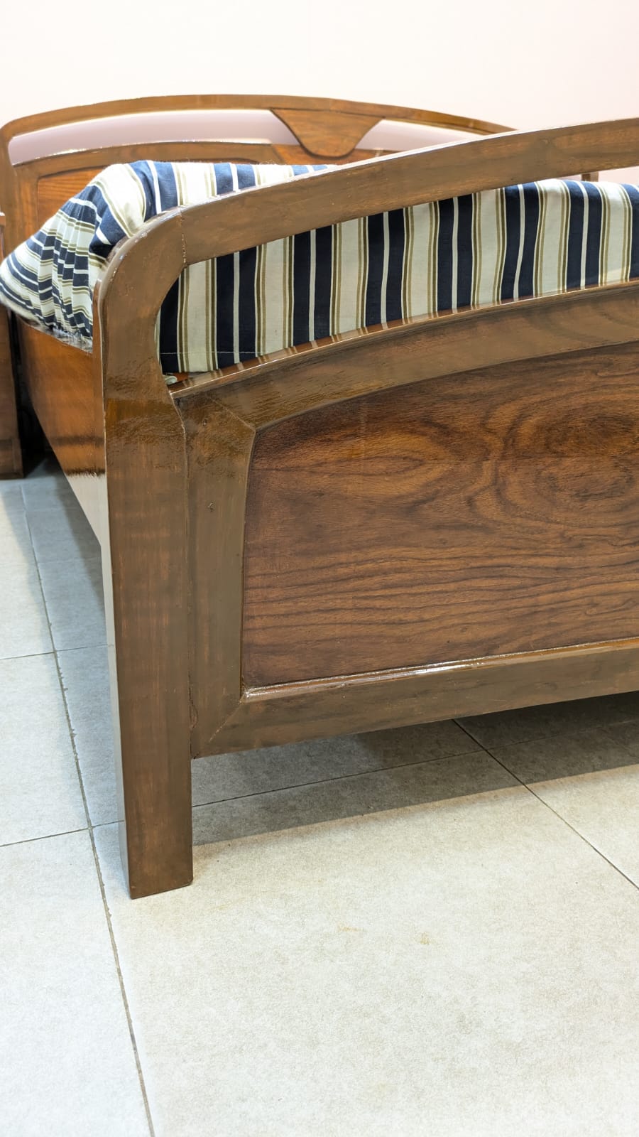 Beautiful Sheesham Wood King Size Bed Set