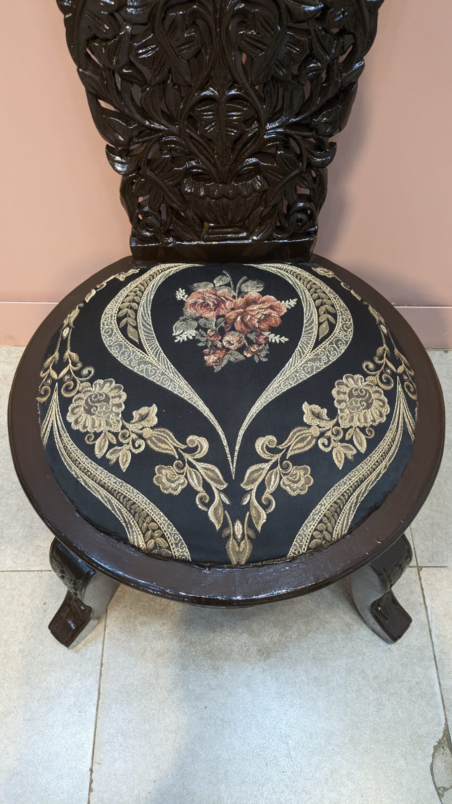 Peri chair