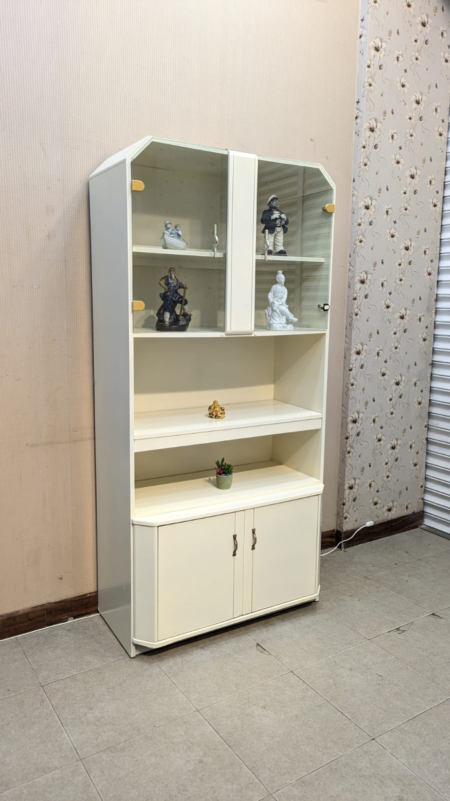 Display Shelve Cum Divider