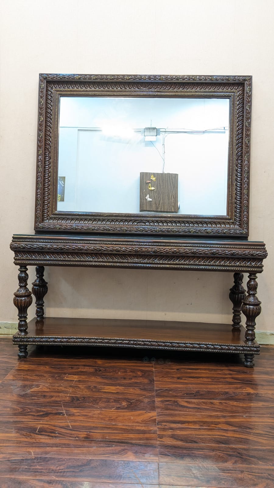 Sam Abbas Designer: Console with Mirror