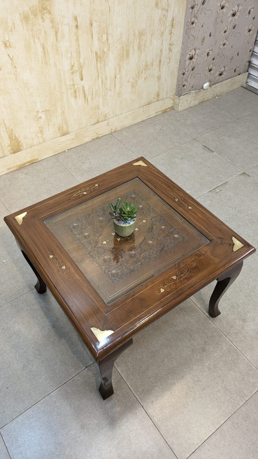 Center Table with 1 Side Table