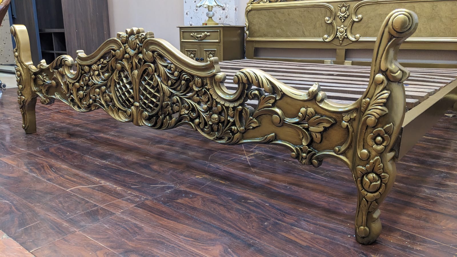 Solid Sheesham Wood Chinioti King Size Bed Set