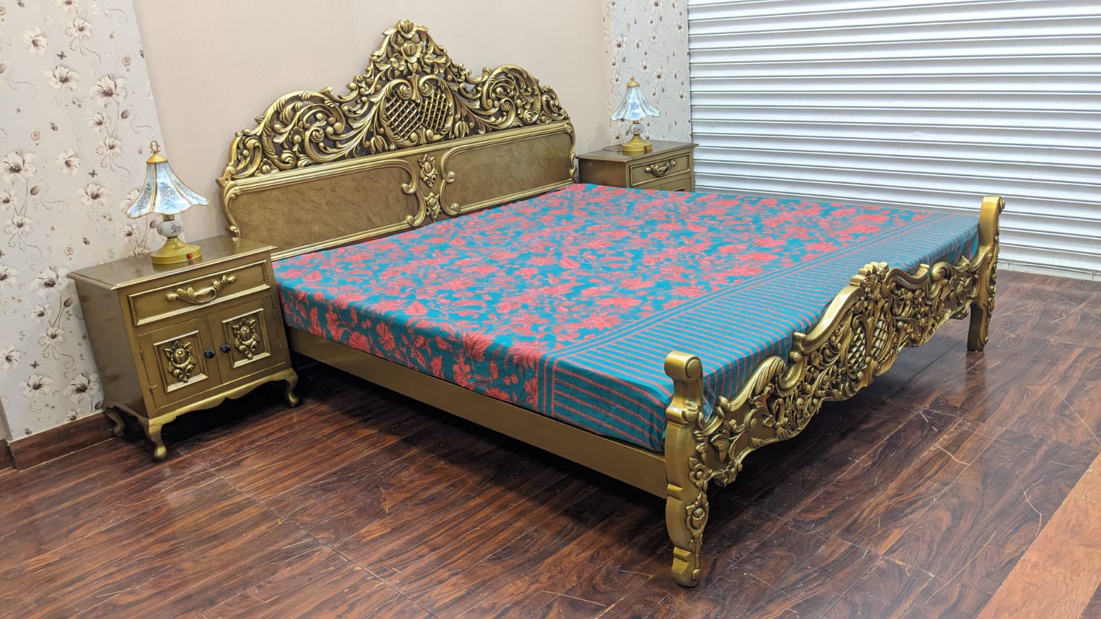 Solid Sheesham Wood Chinioti King Size Bed Set