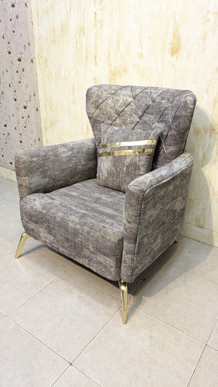 Turkish Design 7 Seater Sofa Set with Center Table