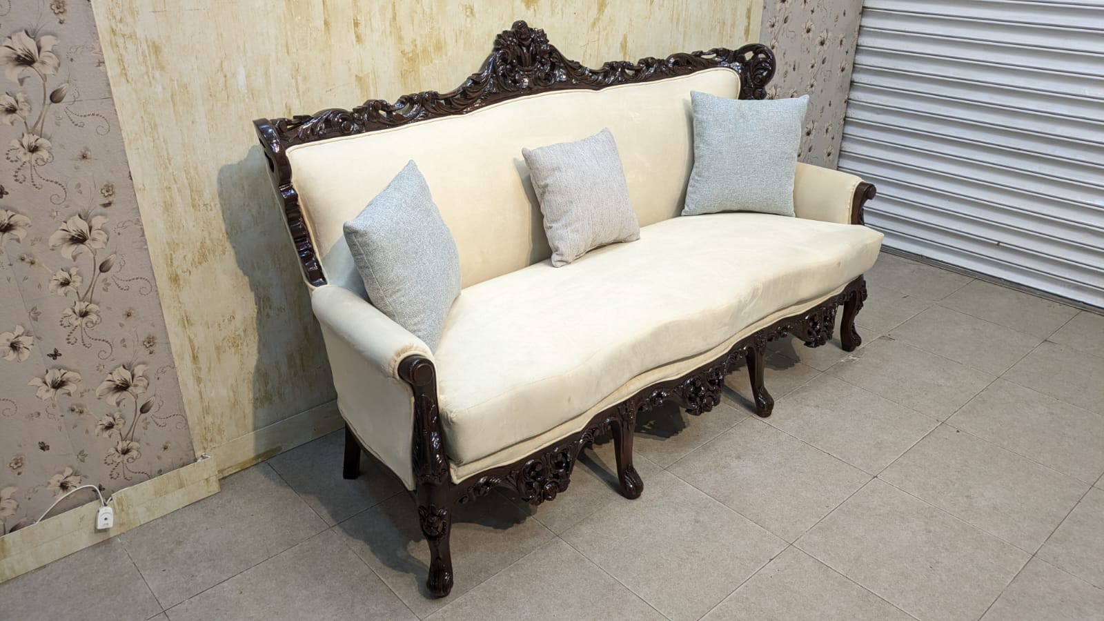 Chinioti 5 Seater Sofa Set