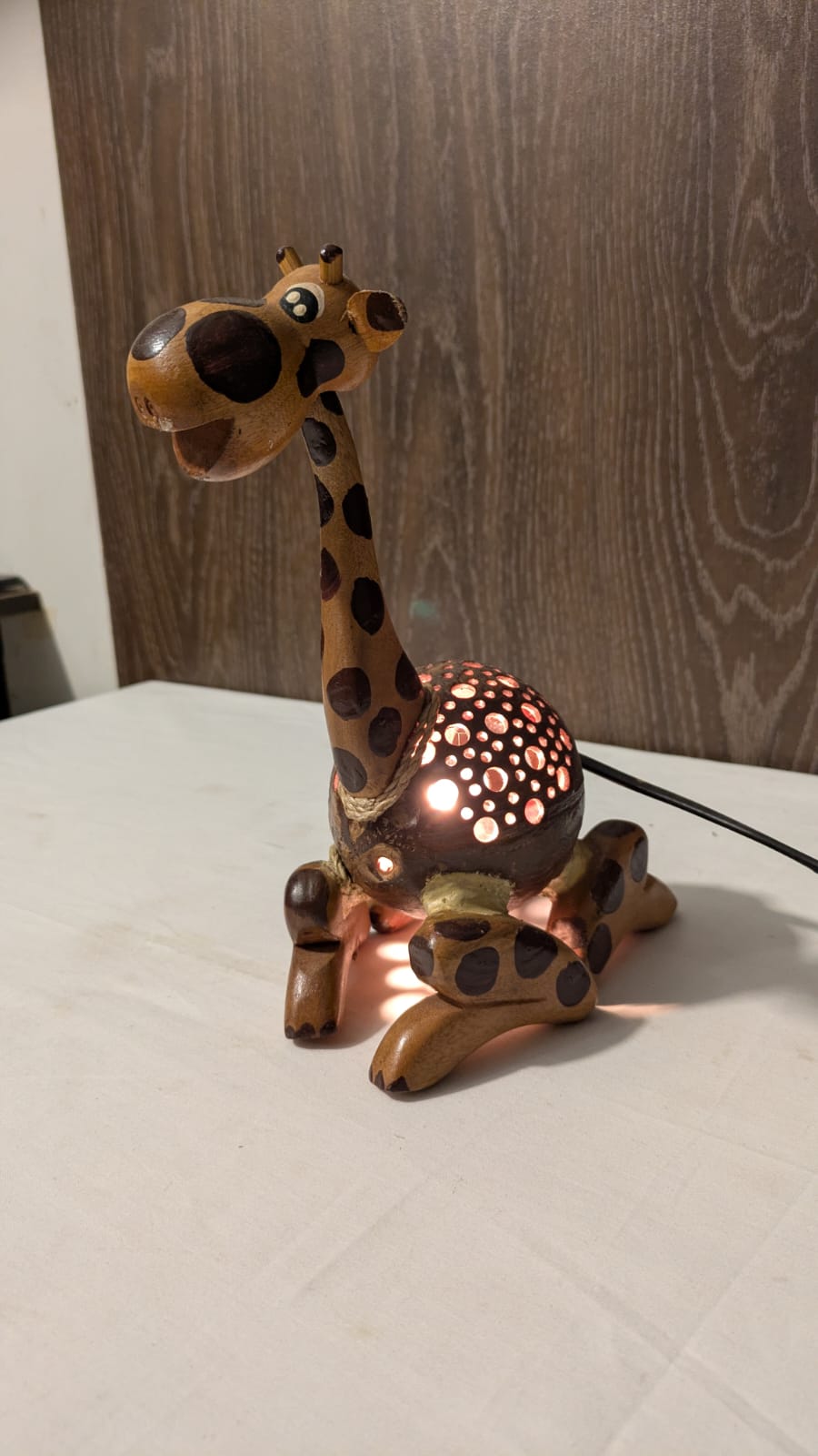 HANDMADE COCONUT SHELL GIRAFFE LAMP – IMPORTED
