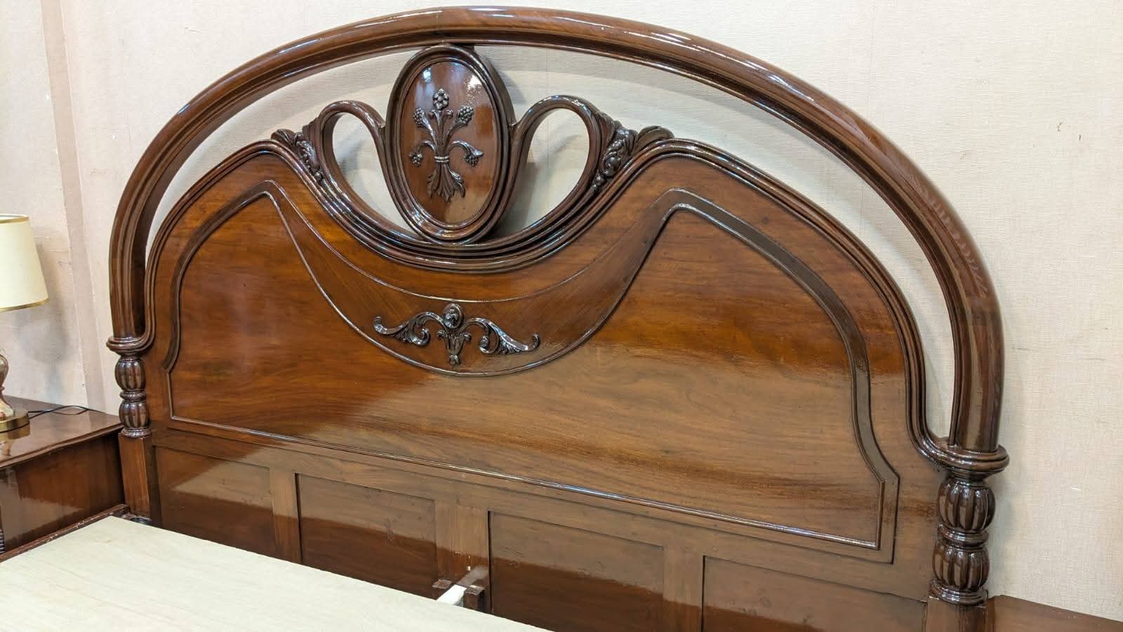 Sheesham Wood King Size Bed with 2 Side Tables