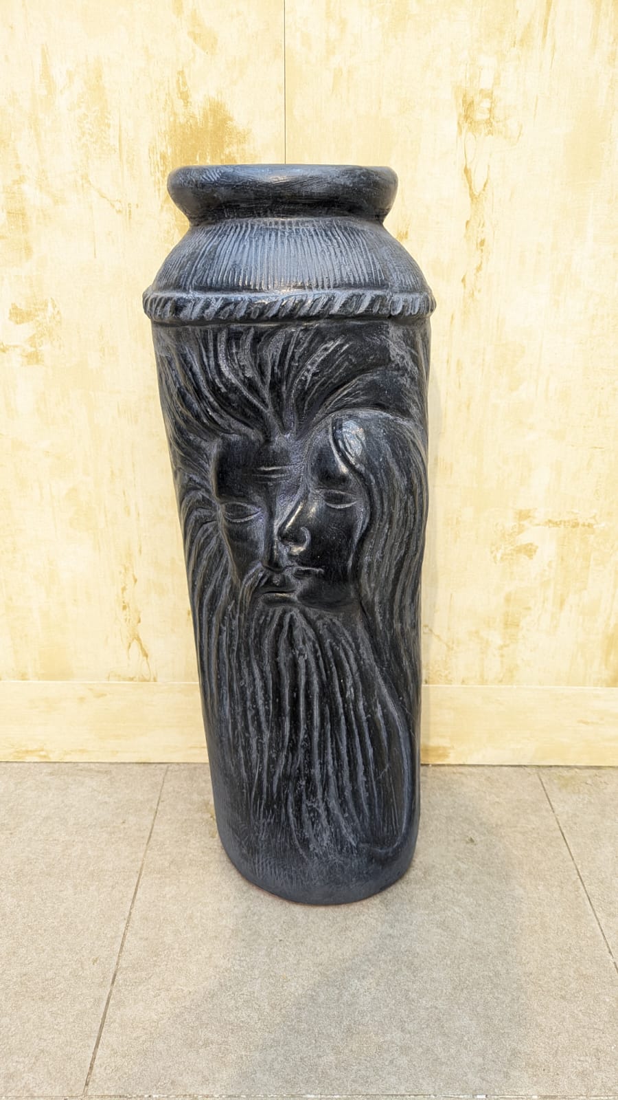 Brand New Cut Face Flowers Vase