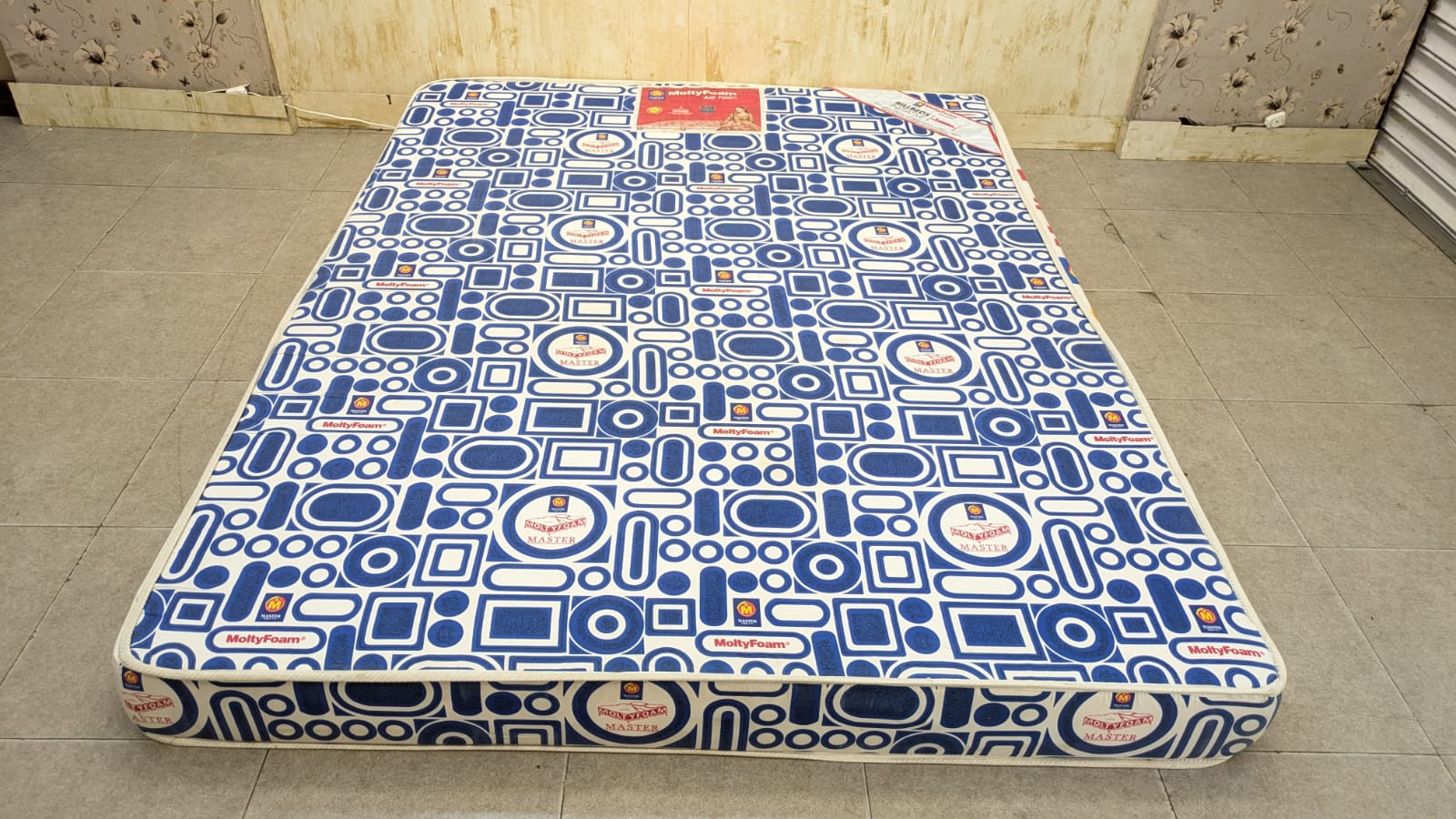 Master Molty Foam Queen Size Mattress