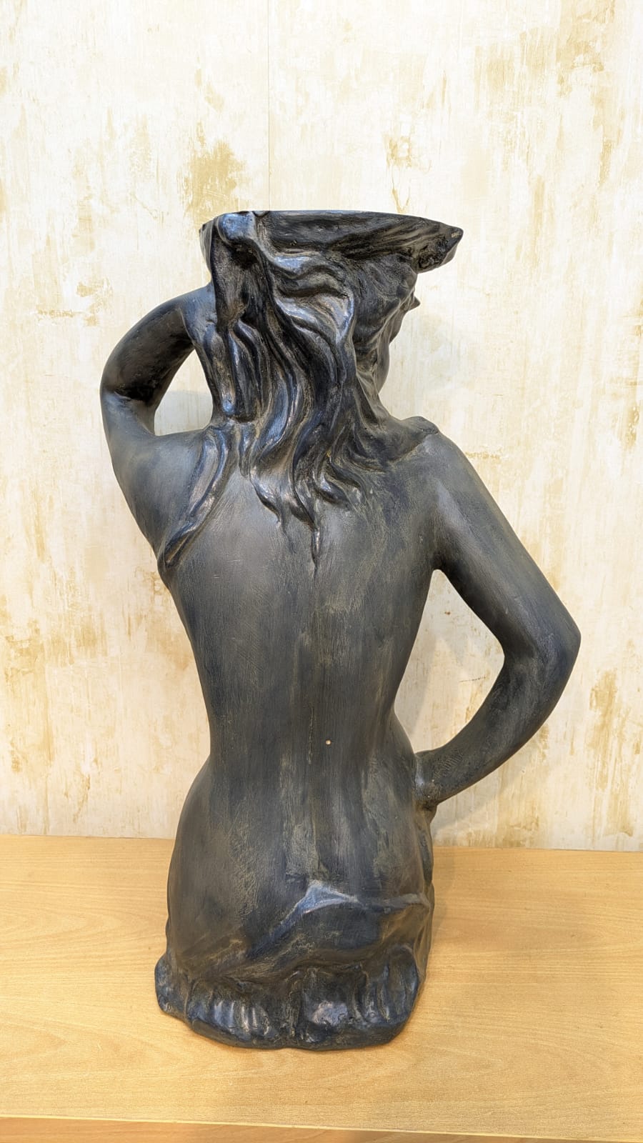 Brand New Lady Sculpture Figurine