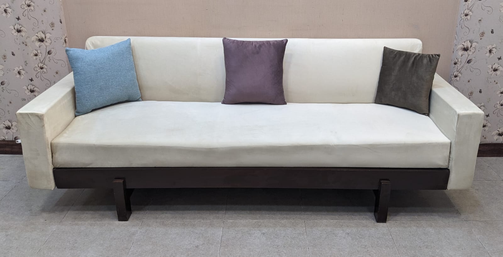 Modern Design 3 Seater Sofa