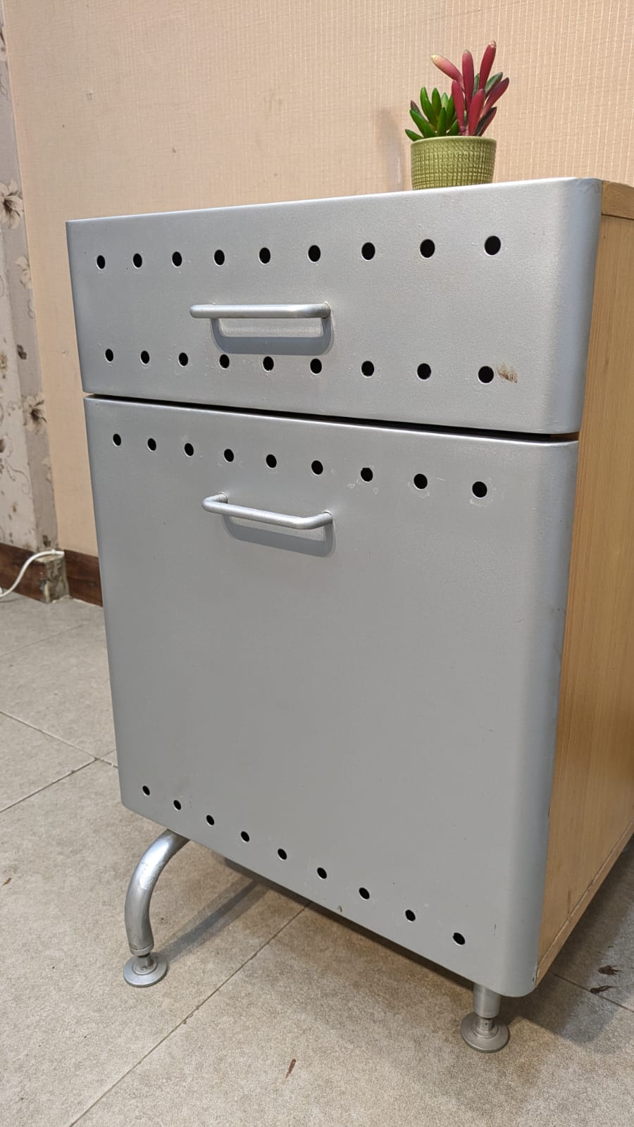 Pedastal drawer