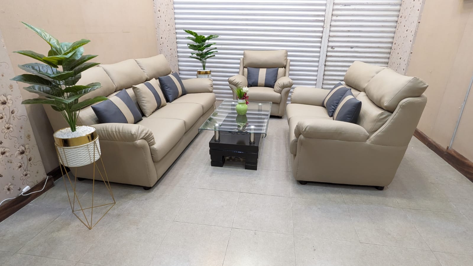 Imported Canadian Sklar peepler 6 Seater Sofa Set