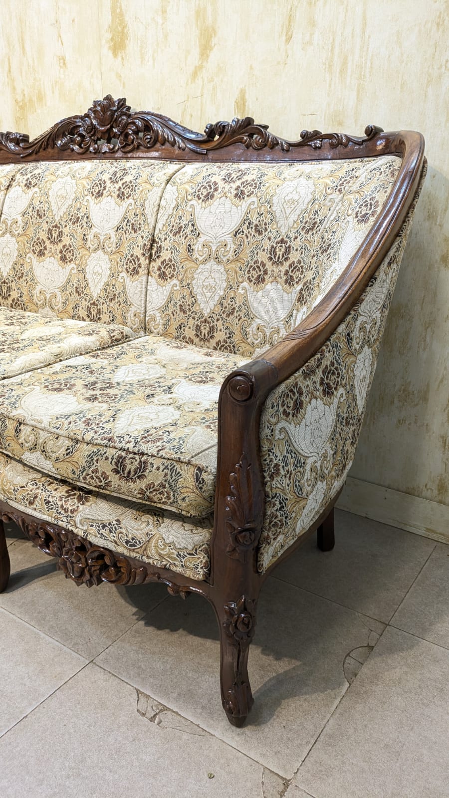 Solid sheesham Wood 5 Seater Sofa Set
