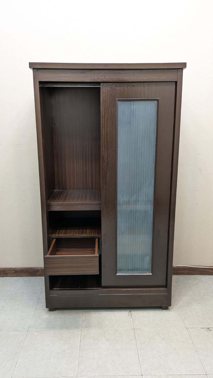 Sliding Door Almirah