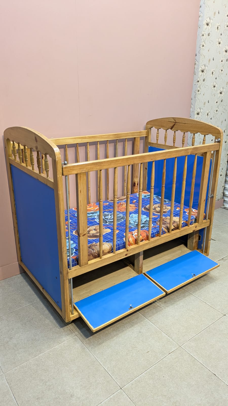 Wooden Baby Cot With Mattress