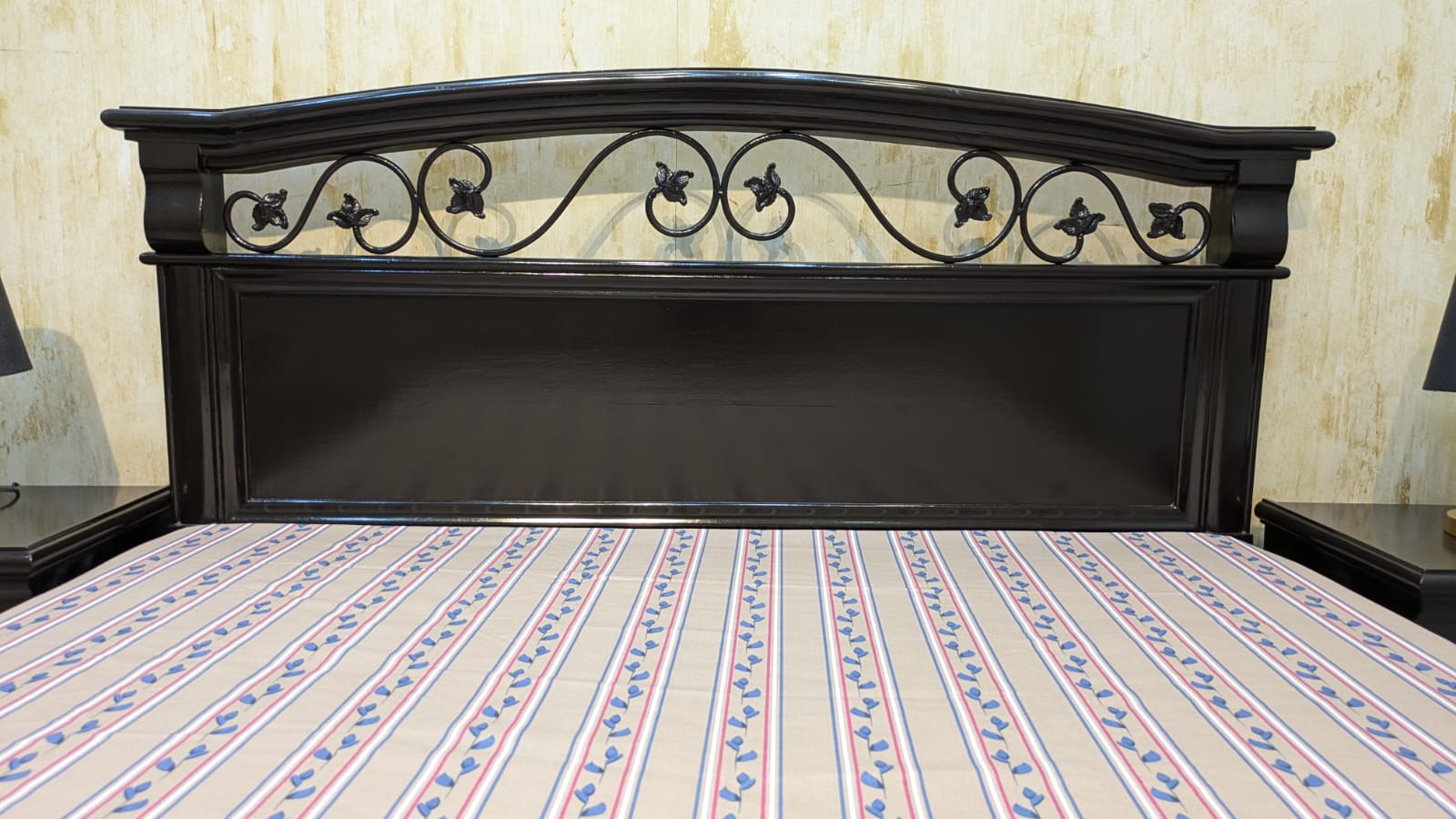 Queen Size Bed Set