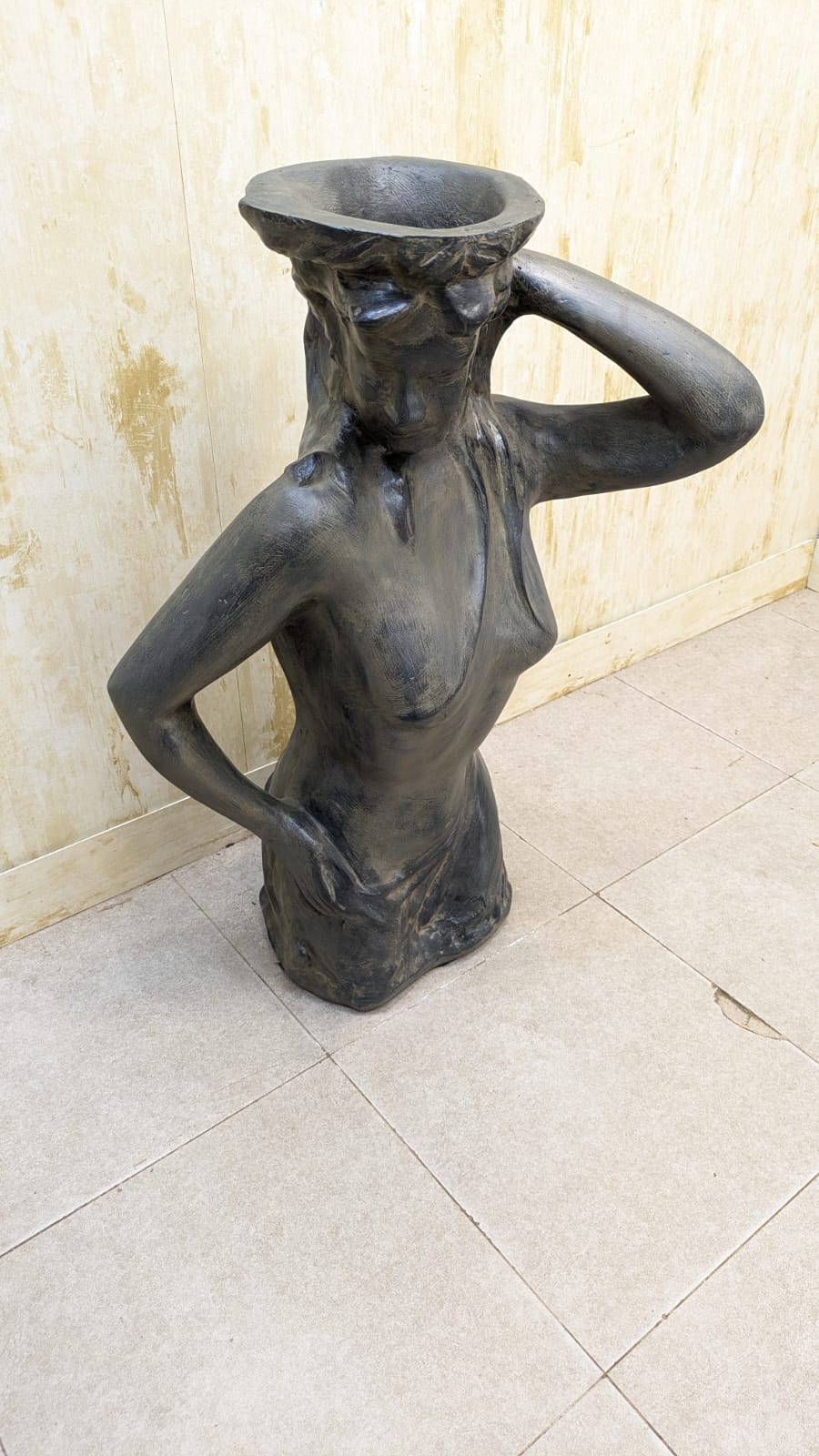 ✨Brand New Lady Sculpture Figurine ✨