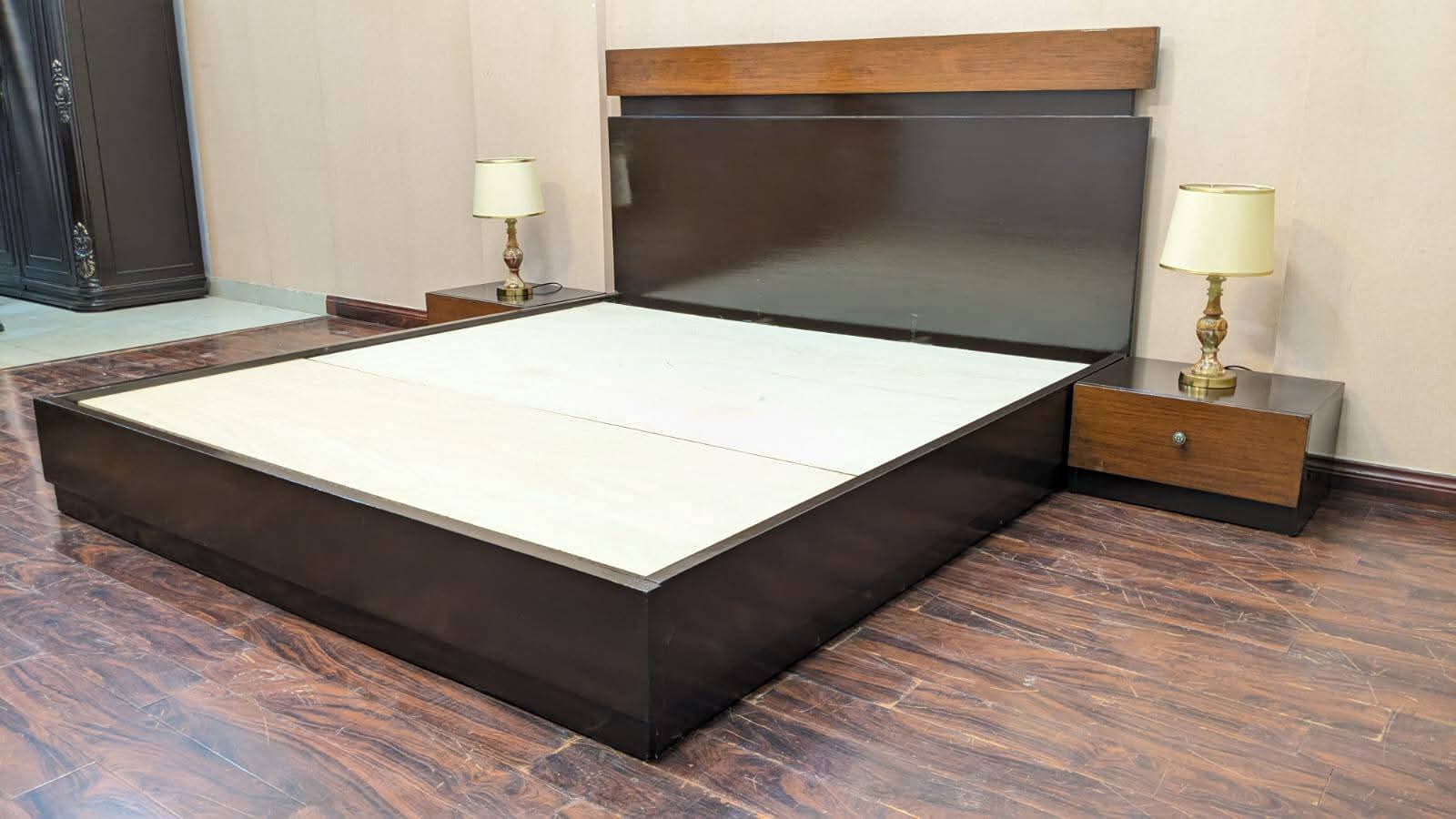 King Size Bed with 2 Side Tables and Dressing Table
