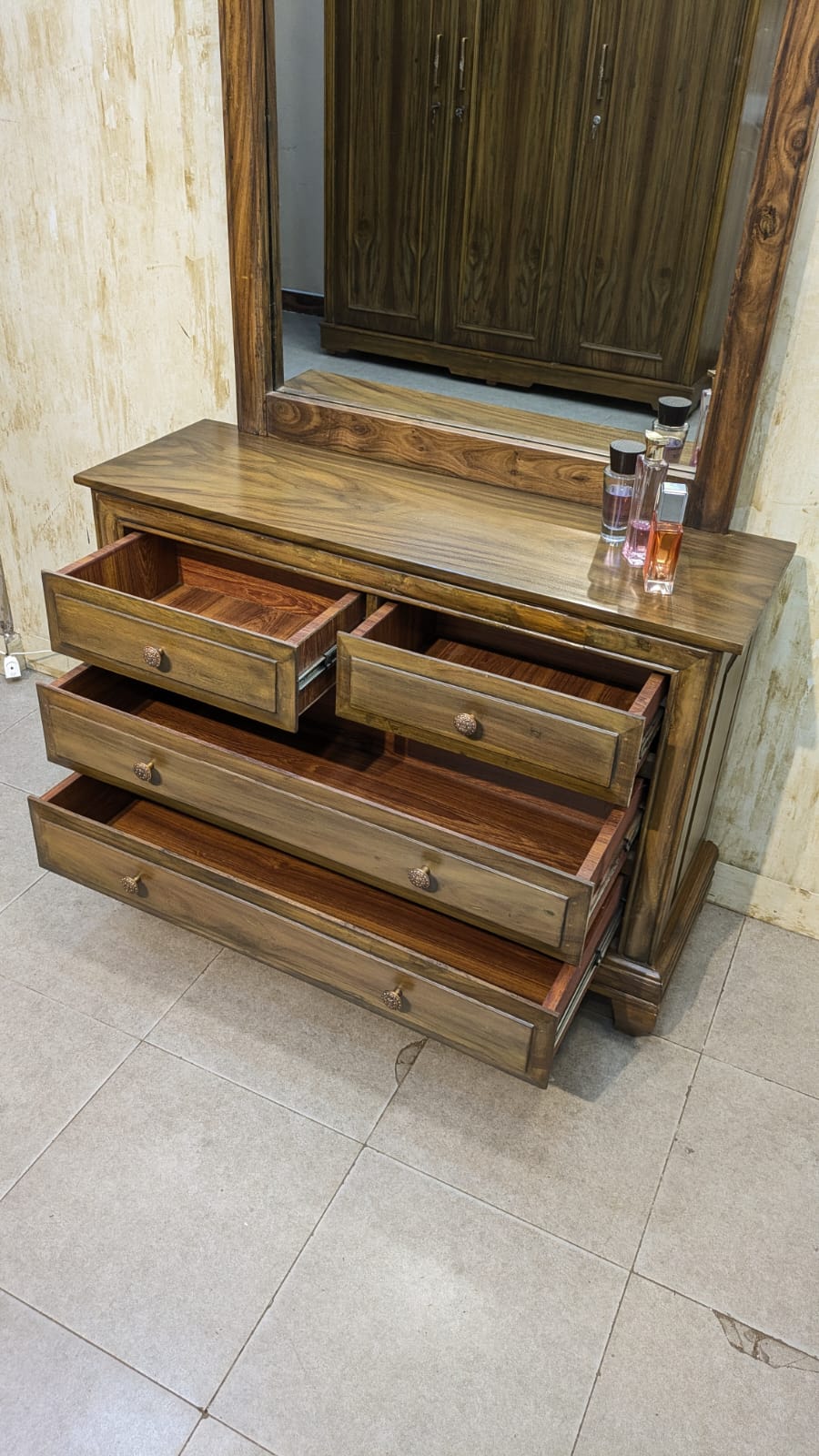 SHEESHAM WOOD KING SIZE BEDROOM SET