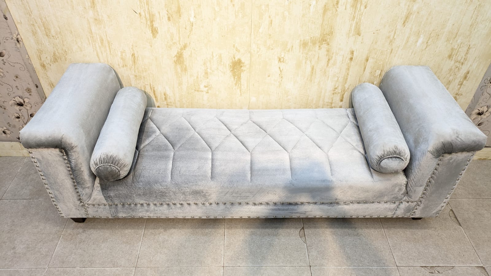 2.5 Seater Seattee