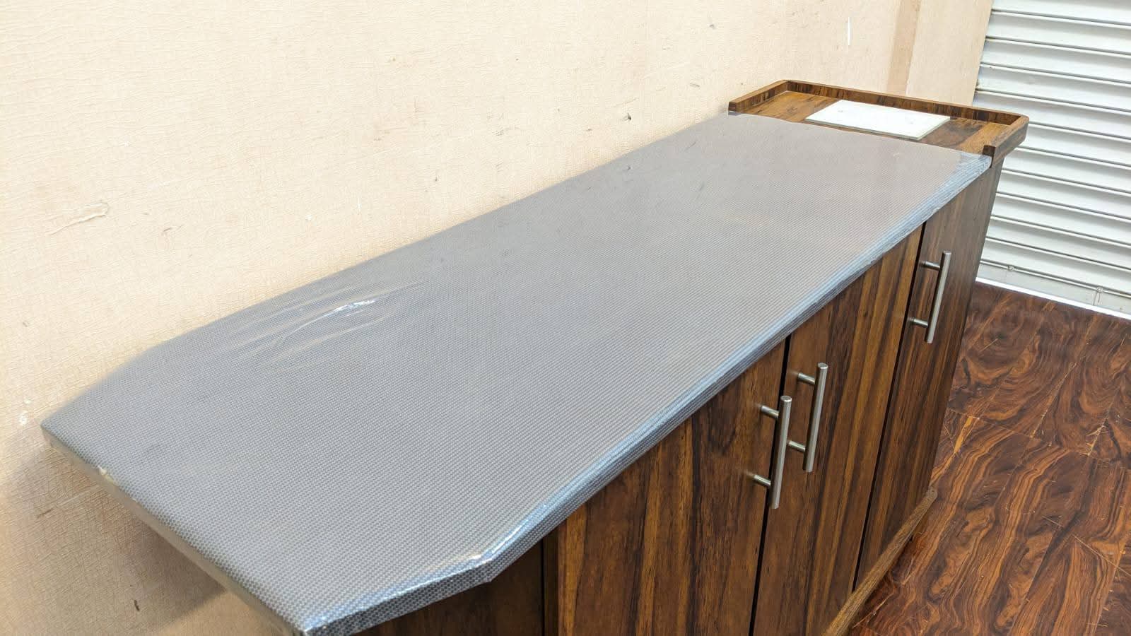 DivineCrafts Brand New Iron Table