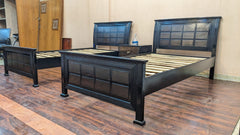 Pair of Single Bed with Shared Side Table