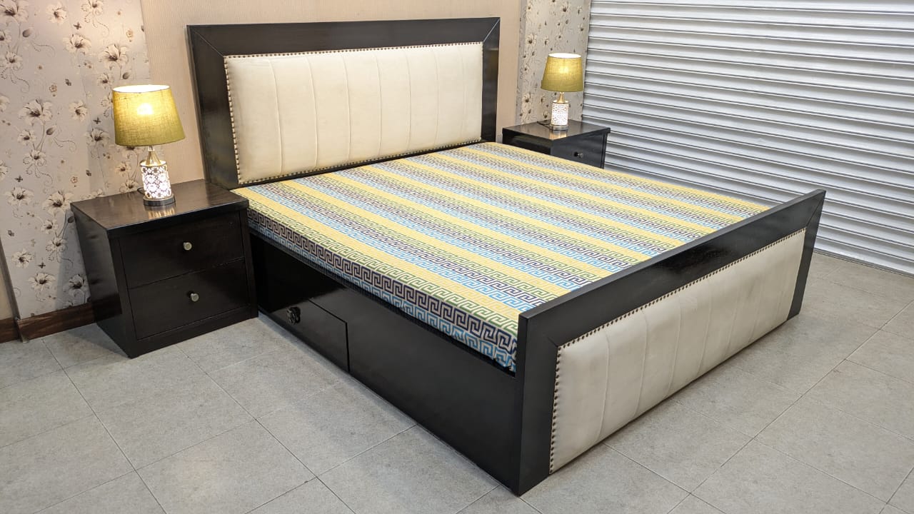 King Size Bed With Storage Drawers and 2 Side Tables