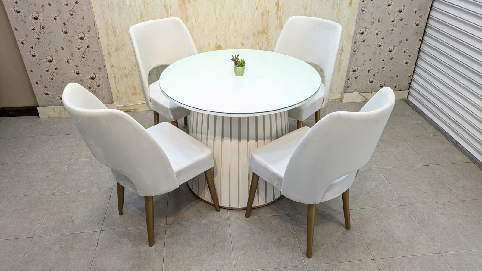 4 Seater Dining Table