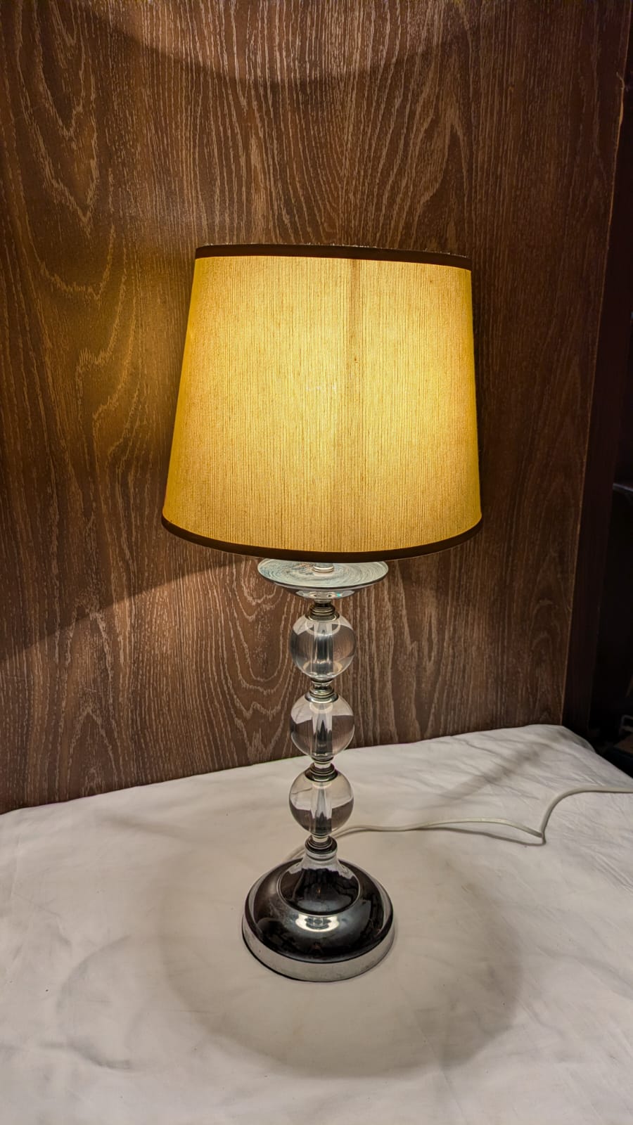 HOME CENTRE DUBAI – PREMIUM CRYSTAL TABLE LAMP