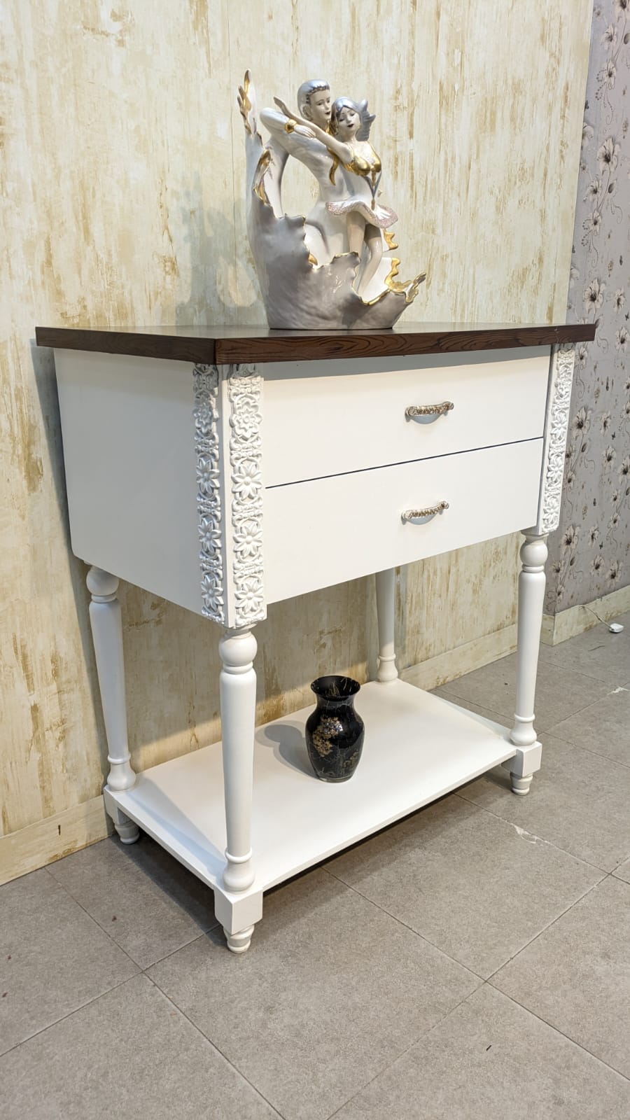 Table Console
