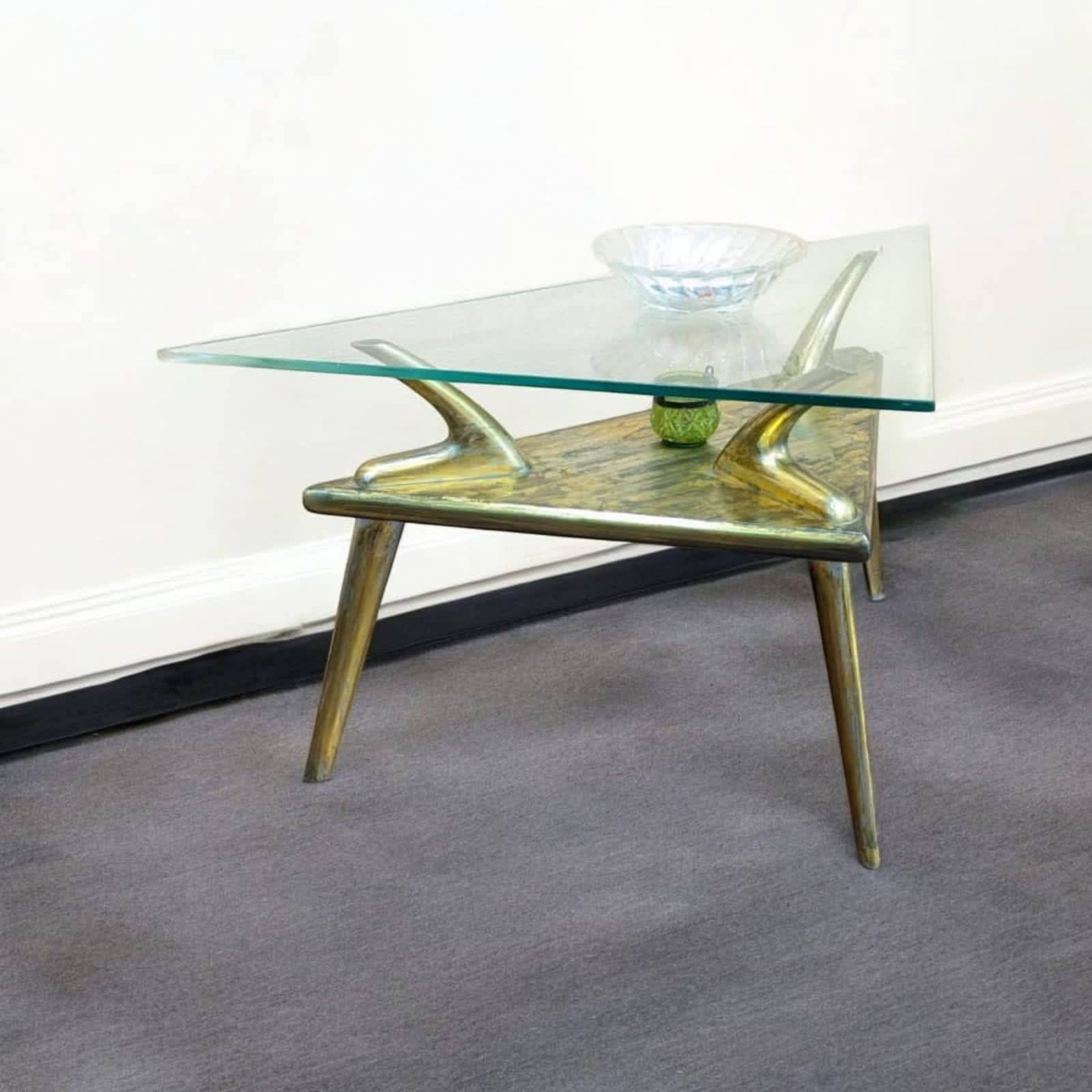 Corner Table