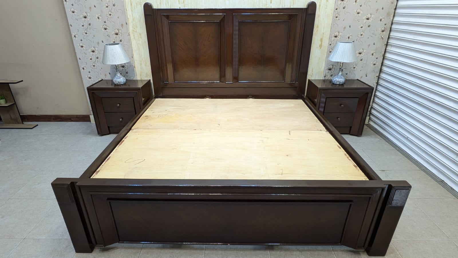 Elegant King Size Bed Set