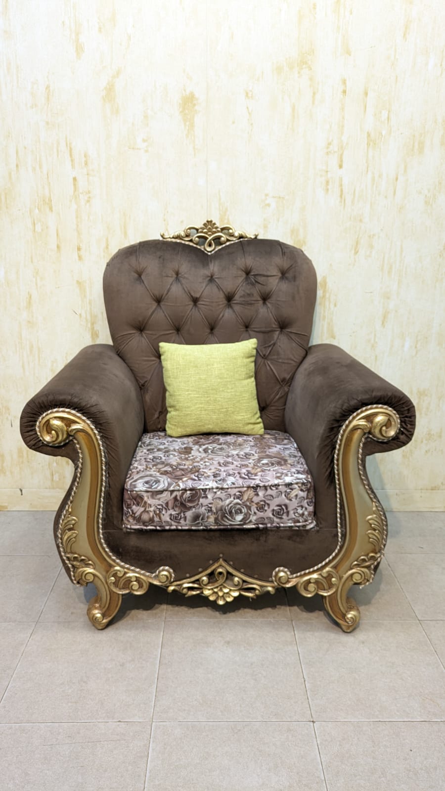 Luxurious 7 Seater Sofa Set